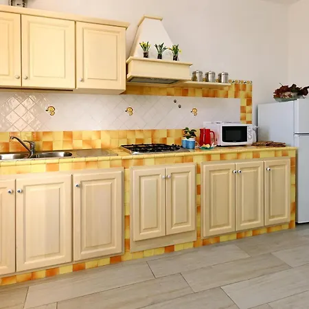Guitgia 1° Piano Apartment *